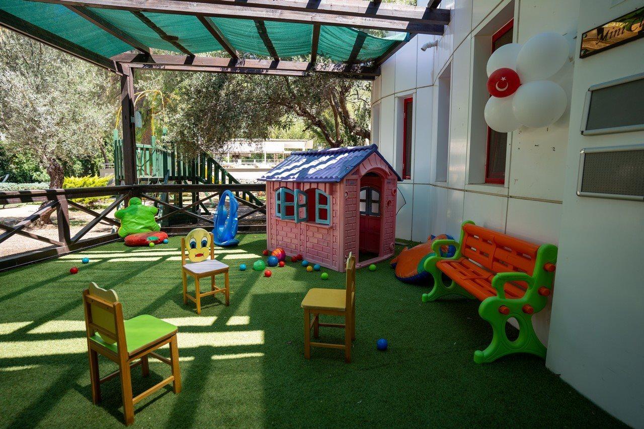 Latanya Park Resort Yaliciftlik Exterior photo
