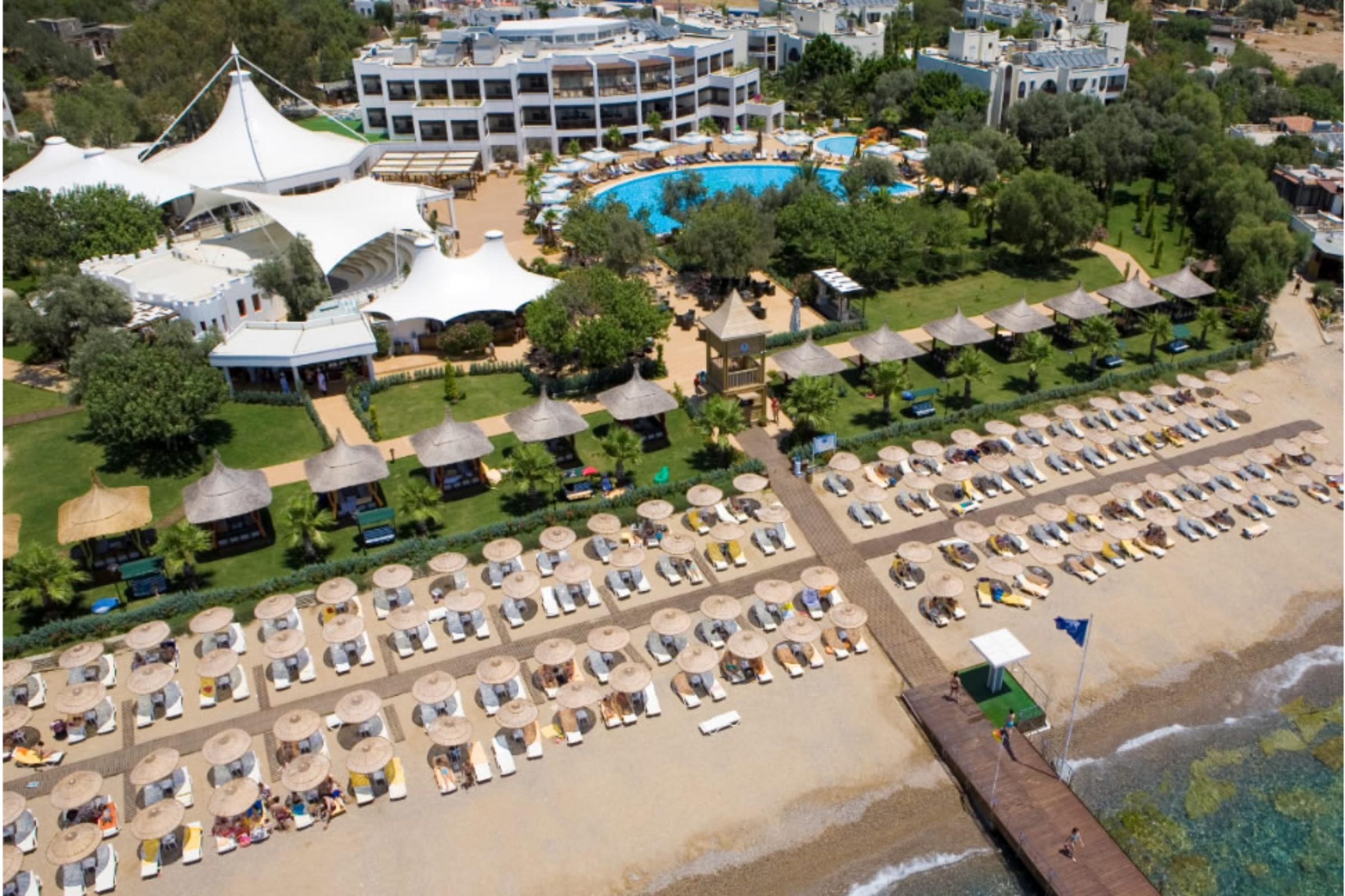 Latanya Park Resort Yaliciftlik Exterior photo
